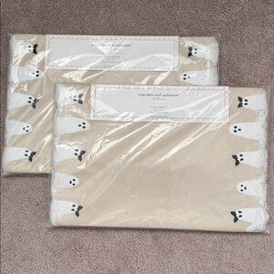 Cupcakes & Cashmere Ghost Fringe Placemats